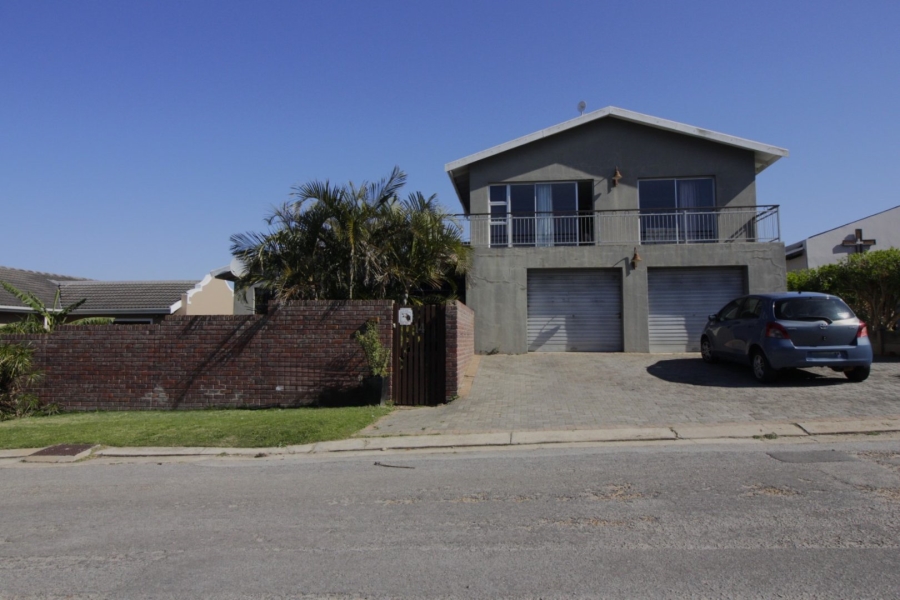 4 Bedroom Property for Sale in Noorsekloof Eastern Cape